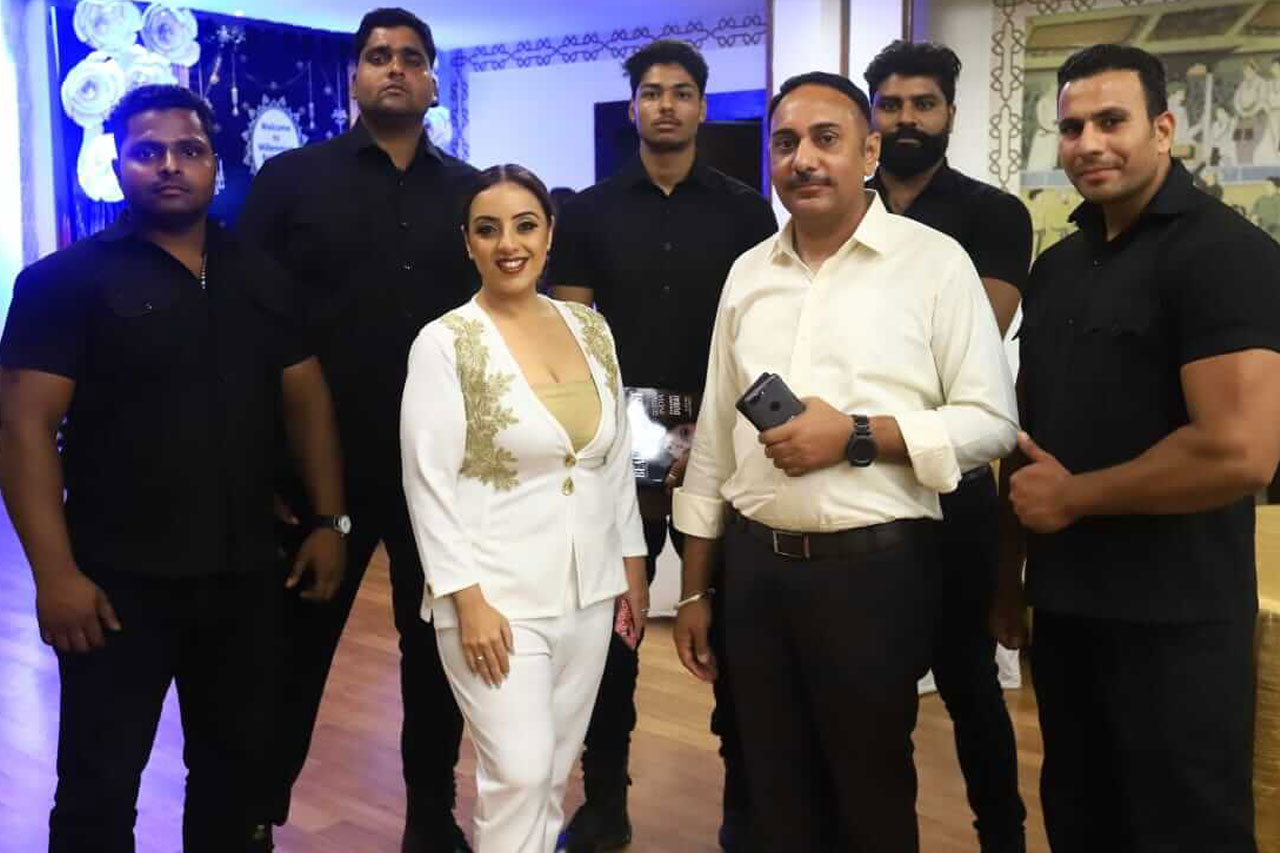 bouncers tems with celebrity